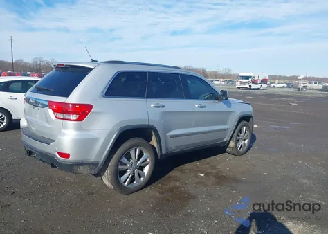 2013 Jeep Grand Cherokee Laredo z USA, uszkodzony, nr VIN 1C4RJFAG4DC568856